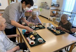 食事の様子